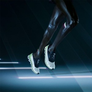 On Cloudboom White / Black | SN-ON29011