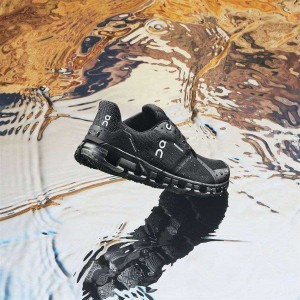 On Cloudflyer Black | SN-ON28942