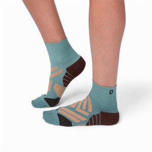 On Mid Green / Brown Rose | SN-ON29151